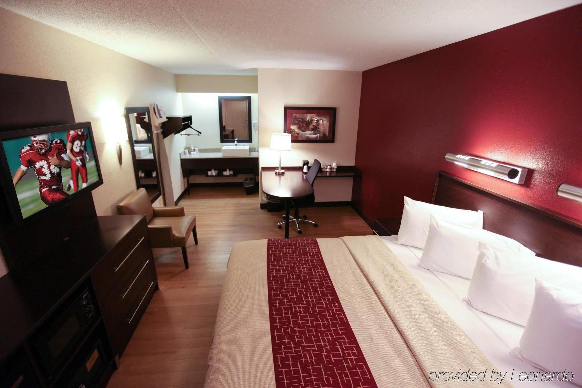 เรด รูฟ พลัส+ ยูนิเวอร์ซิตี้ แอท บัฟฟาโล - แอเมิสต์ Hotel แอมเฮิร์ส ภายนอก รูปภาพ