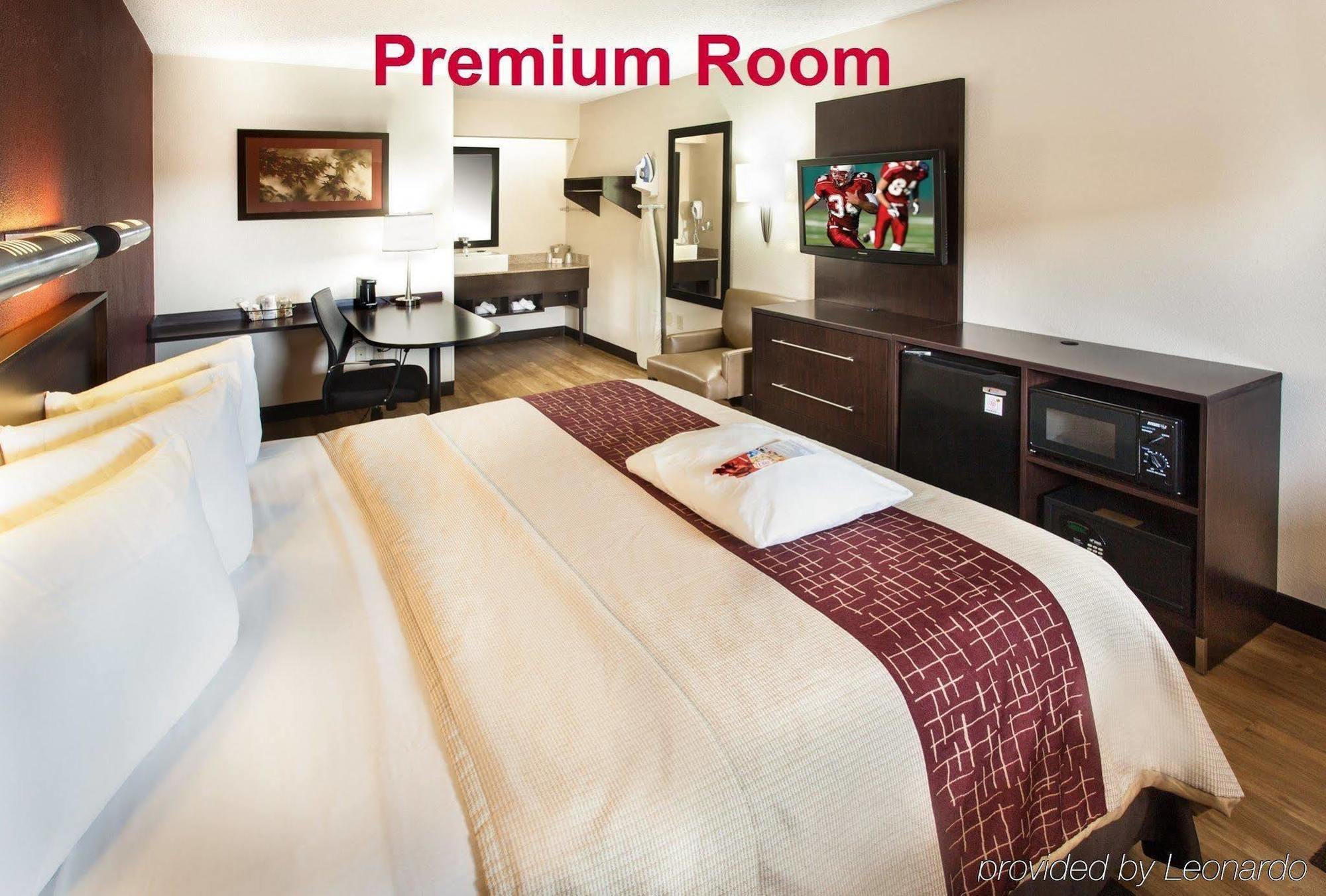 เรด รูฟ พลัส+ ยูนิเวอร์ซิตี้ แอท บัฟฟาโล - แอเมิสต์ Hotel แอมเฮิร์ส ภายนอก รูปภาพ