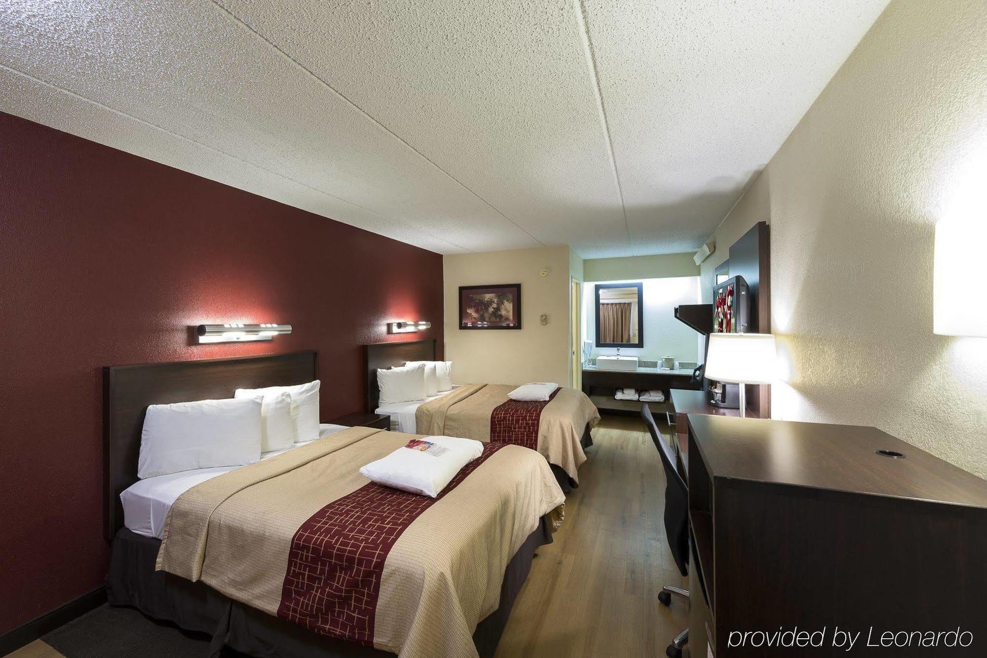 เรด รูฟ พลัส+ ยูนิเวอร์ซิตี้ แอท บัฟฟาโล - แอเมิสต์ Hotel แอมเฮิร์ส ภายนอก รูปภาพ